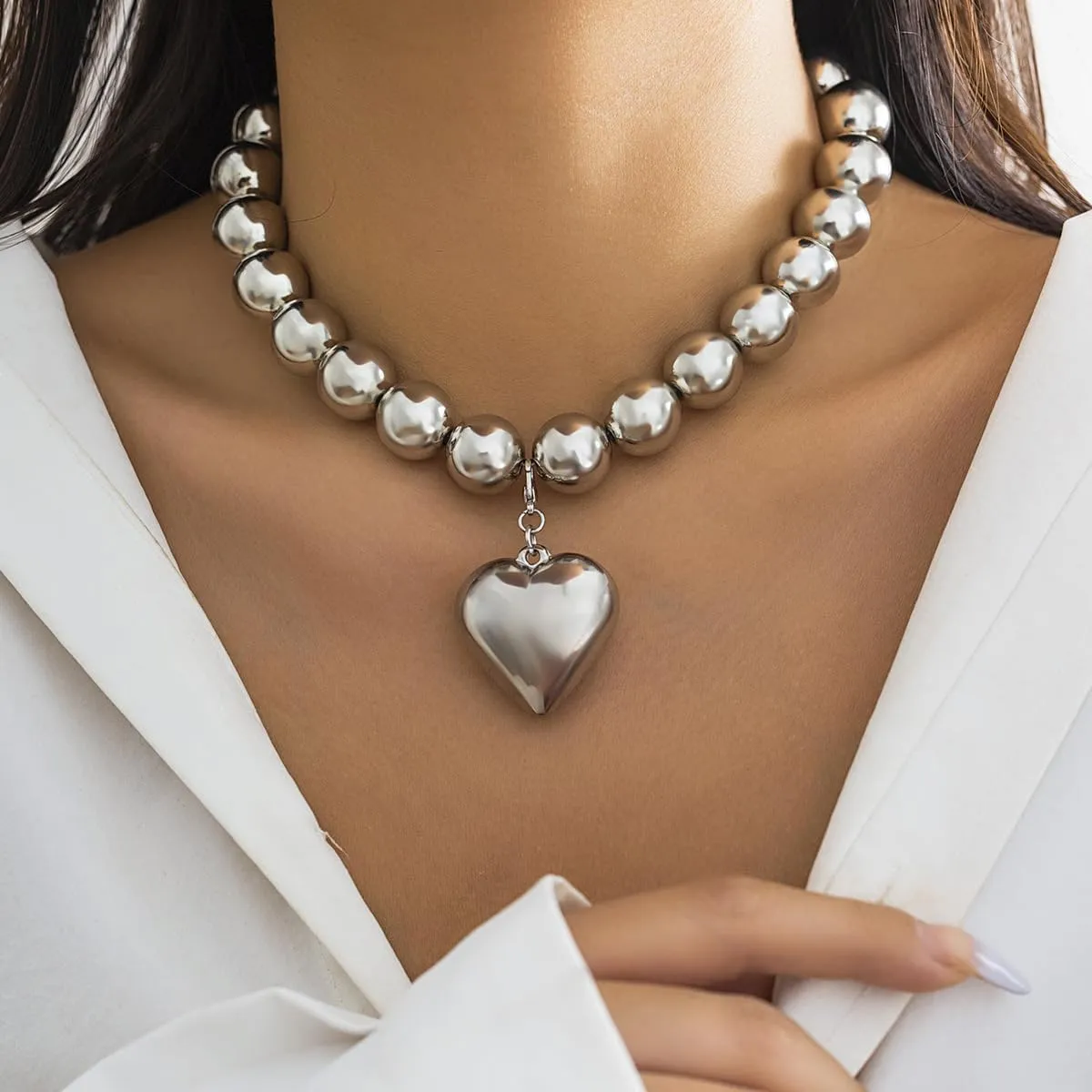 Heart Pendant Choker Necklaces Chunky Gold Silver Beaded Necklaces Y2k Punk Statement Necklace for Women Gifts Jewelry