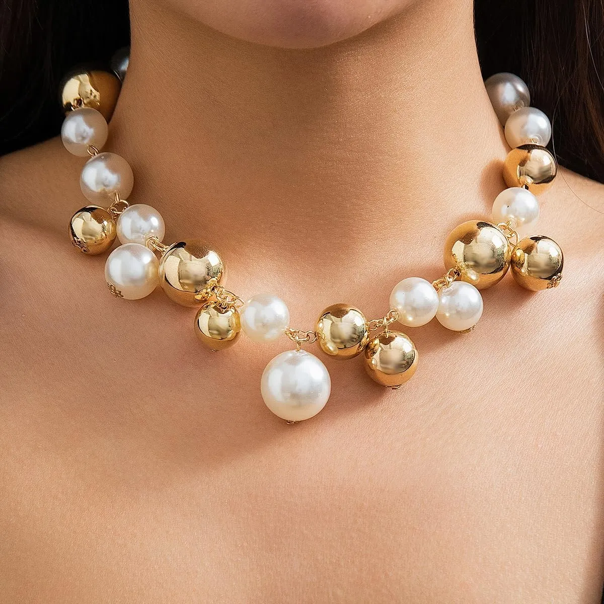 Heart Pendant Choker Necklaces Chunky Gold Silver Beaded Necklaces Y2k Punk Statement Necklace for Women Gifts Jewelry