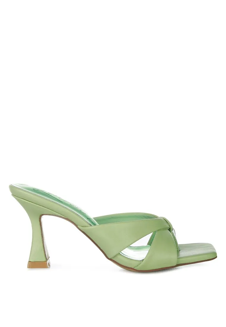 Highflip Criss-Cross Spool Heels