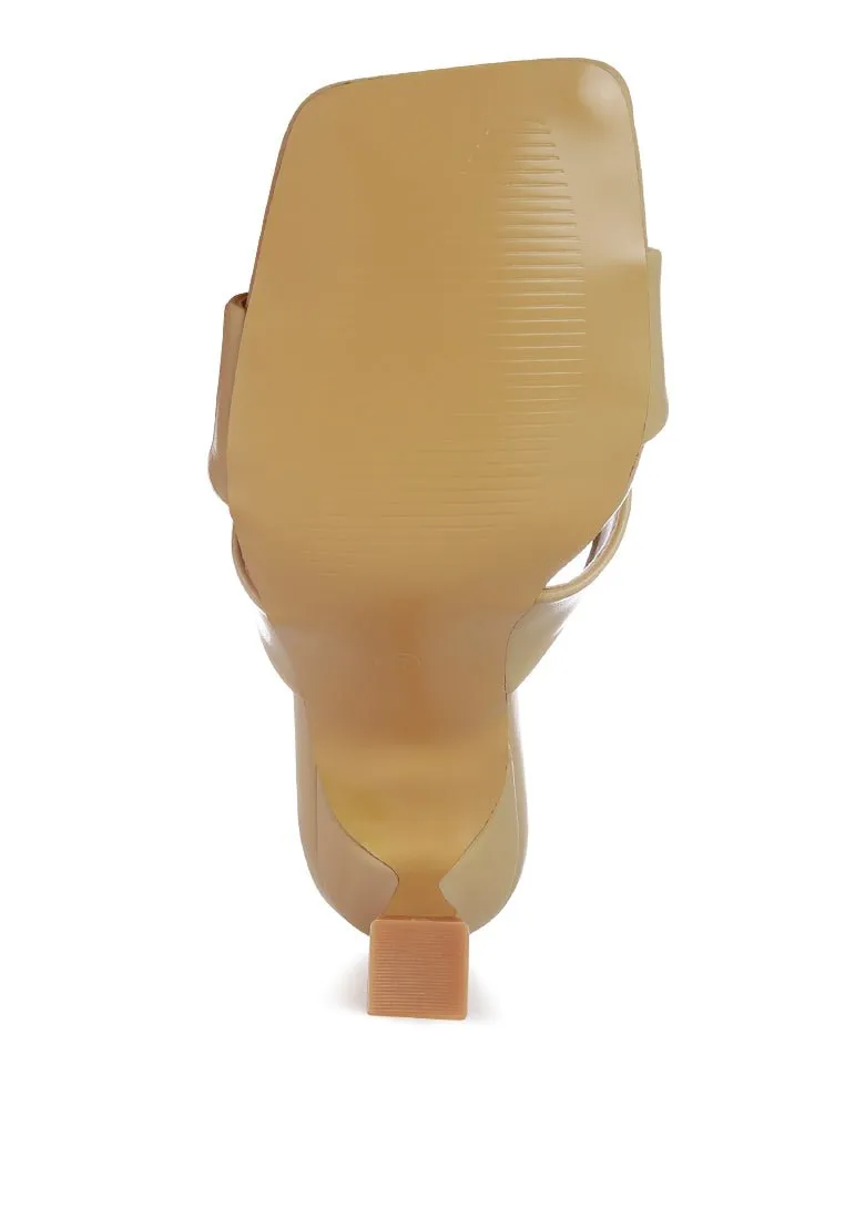 Highflip Criss-Cross Spool Heels
