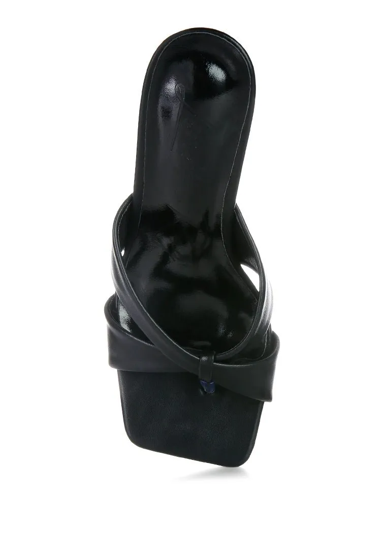 Highflip Criss-Cross Spool Heels