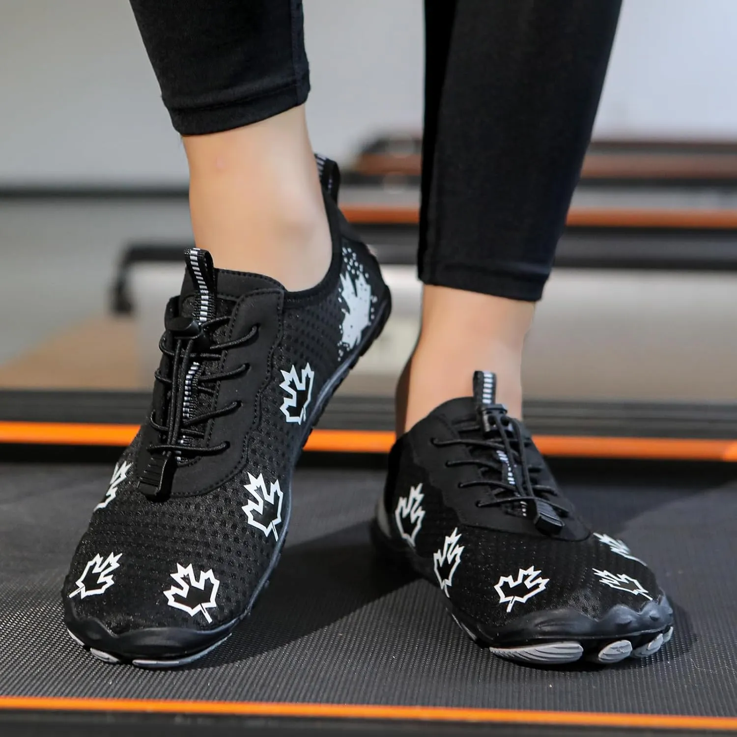 Hike Barefoot Shoes Women, Maple Leaf Print Grounded Barefoot Footwear Shoes, Neuropathy Walking Shoe Wide Toe Box Zero Drop Beach Sneakers for Gym Athletic Walking Running Sneakers Water Resistant