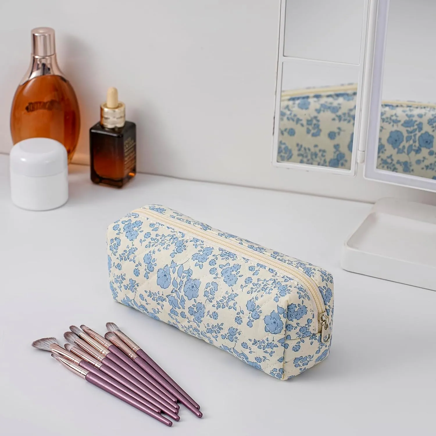 JOVAKIT 2Pcs Makeup Bag Quilted Cosmetic Bag for Women Girls, Floral Coquette Cotton Toiletry Zipper Make Up Pouch, Travel Storage Organizer Pouch (Blue Floral)