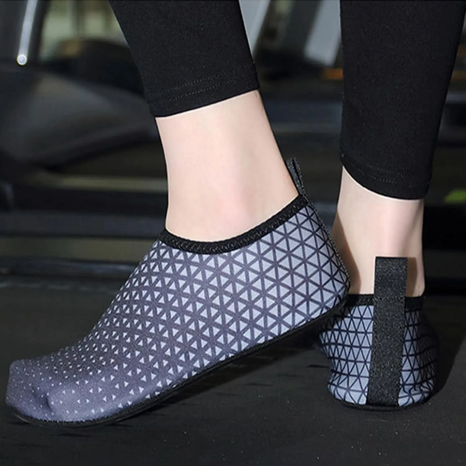 Quick Dry Water Shoes Barefoot Aqua for Beach Swim Pool Surf Yoga Women Men Lightweight Non Slip Breathable Outdoor Sport Shoes