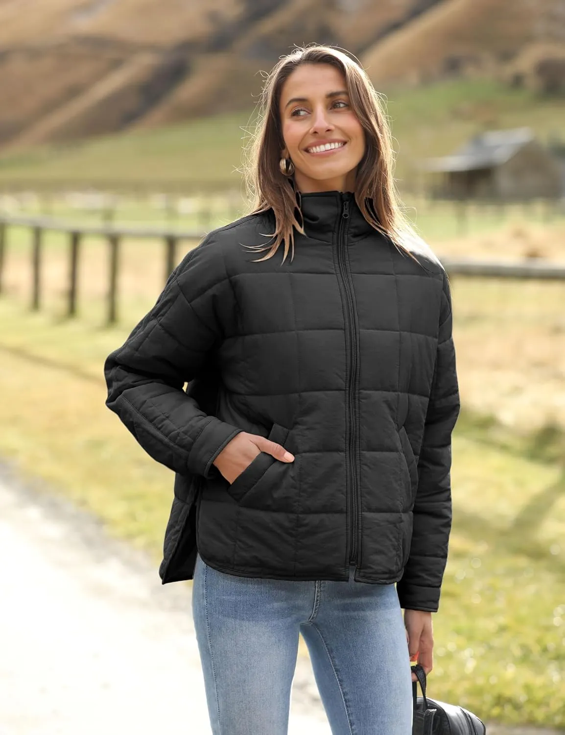 Quilted Puffer Jacket Women Lightweight Short Zip Up Padded Coat with Pockets