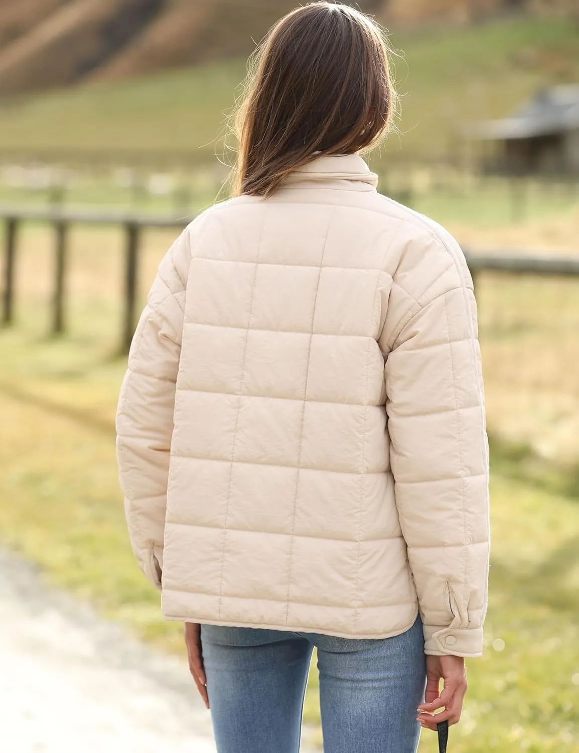 Quilted Puffer Jacket Women Lightweight Short Zip Up Padded Coat with Pockets