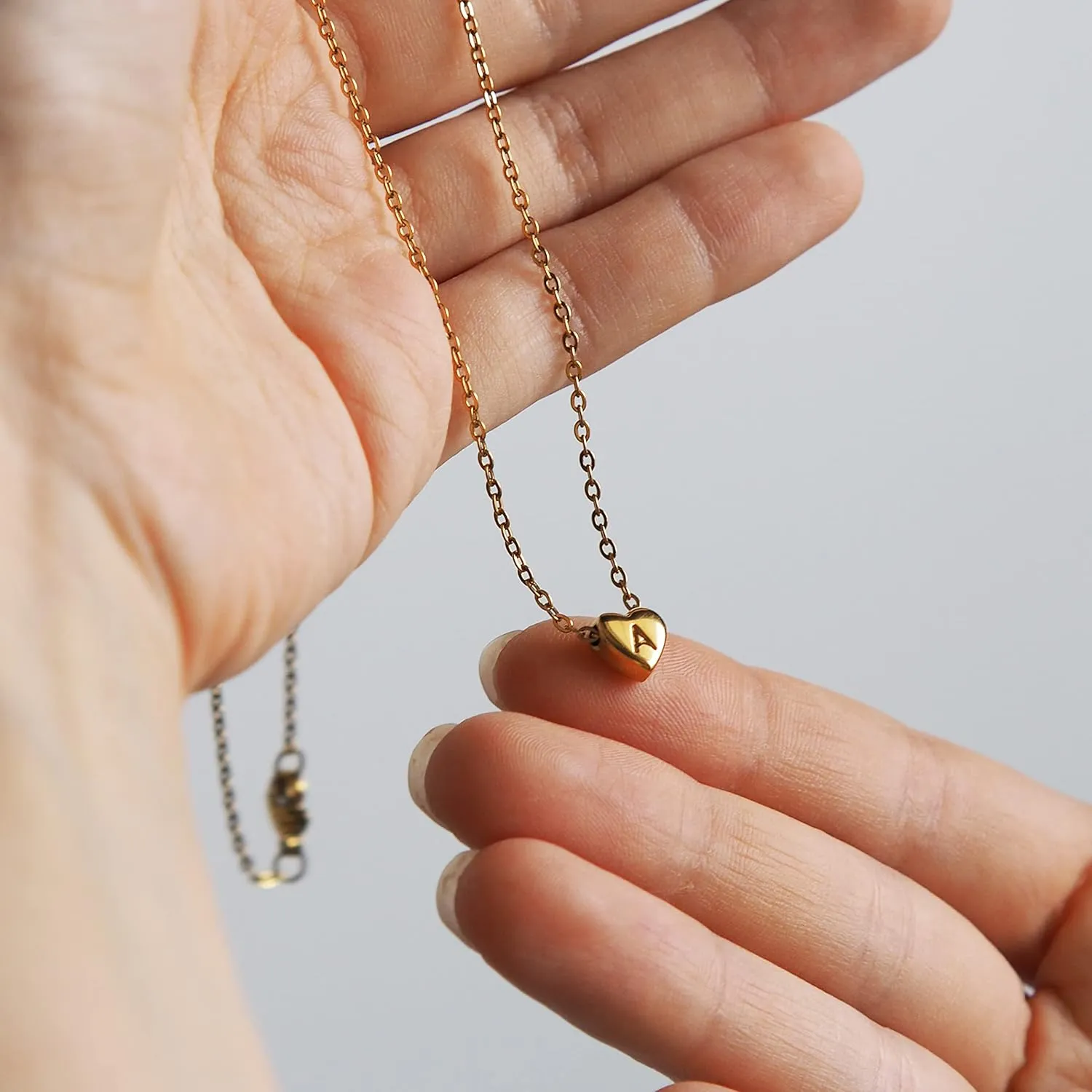 SIGONNA Initial Necklaces for Women Heart Pendant, Dainty Necklace for Women 18k Gold Plated - Personalized Gold Choker Necklaces for Women, Letter Necklace