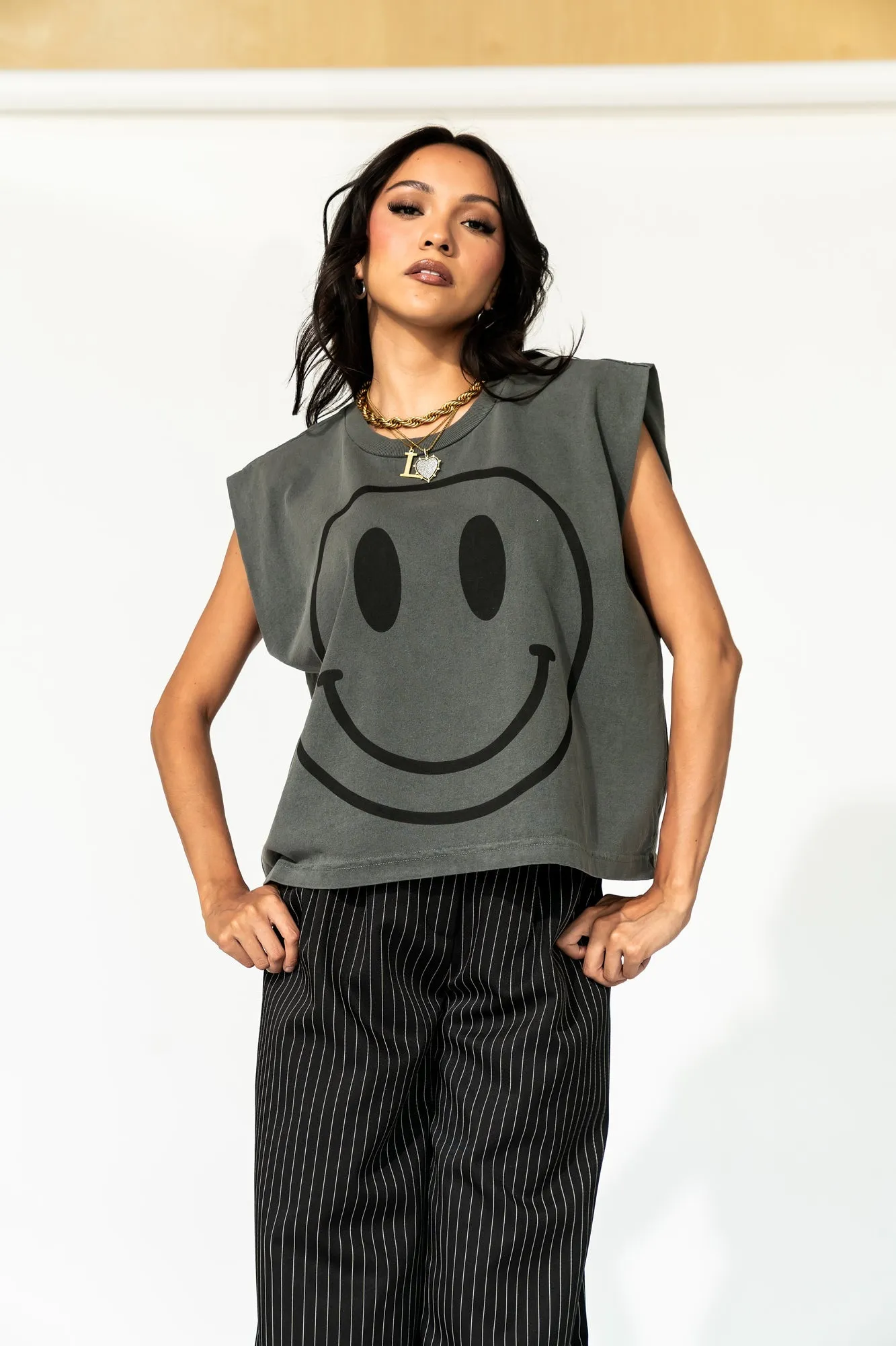 The World Needs Your Magic Muscle Tee in Vintage Charcoal