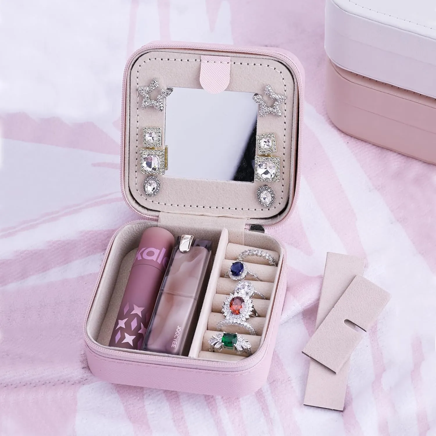 Travel Jewelry Case,PU Leather Small Portable Travel Jewelry box,Jewelry Organizer Jewelry Box for Rings Earrings Necklace Bracelets Jewelry for Women