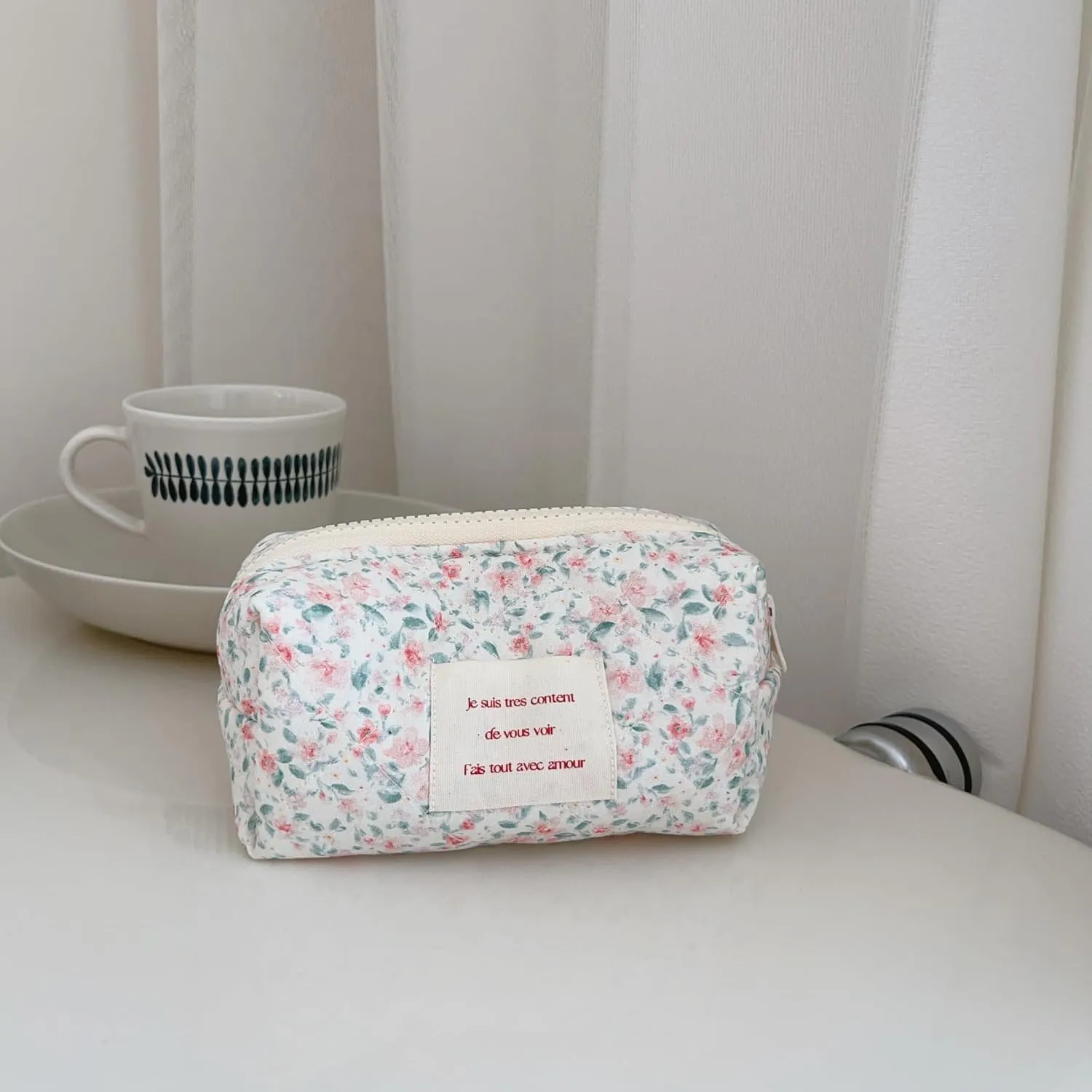 uekeboag Small Cute Floral Quilted Cotton Makeup Bag,Mini Coquette Quilted Cosmetic Pouch with Zipper,Kawaii Travel Toiletry Bags for Purse(03 Little Pink flower)